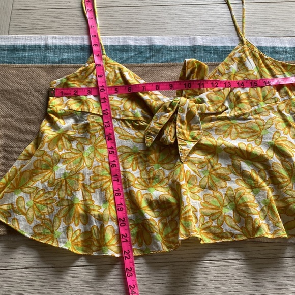 Zara top strappy flutter top yellow print - Picture 6 of 8